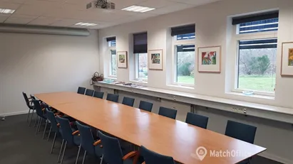 Kontor med fælles mødelokaler Kontor med fælles mødelokaler